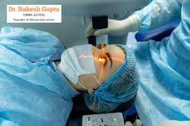 Best Cataract Surgeon in Delhi for Next-Generation Cataract Surgery